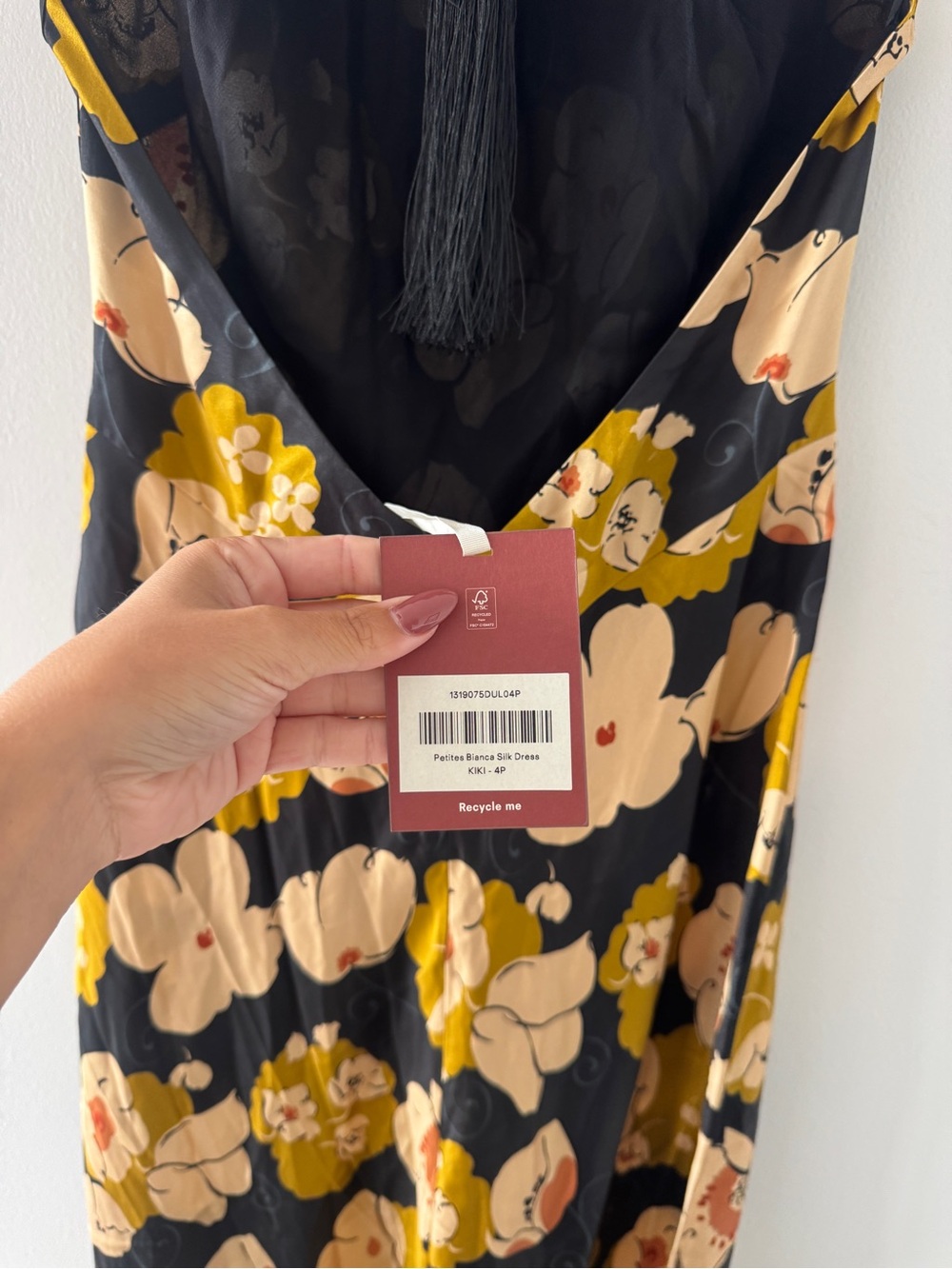 REFORMATION Bianca Silk Dress in Kiki 4P - Picture 4 of 7